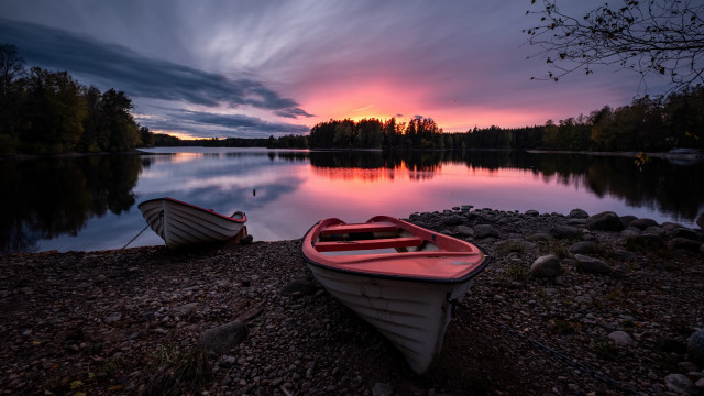 Boats lake sunset cloudy sky free wallpaper - medium preview image