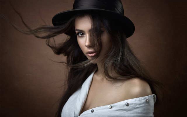 Elina karimova wind hat portrait free wallpaper - medium preview image
