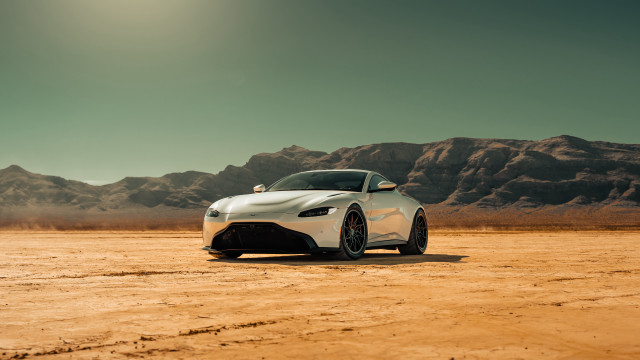 White sports car desert mountains #4 free wallpaper - medium preview image