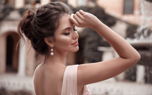 Pink dress woman fountain elina free wallpaper - medium preview image