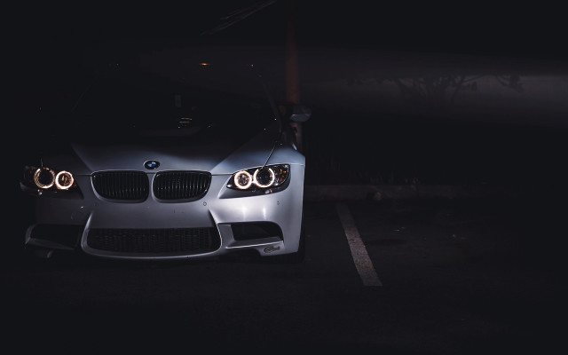 Silver car night parking lights free wallpaper - medium preview image