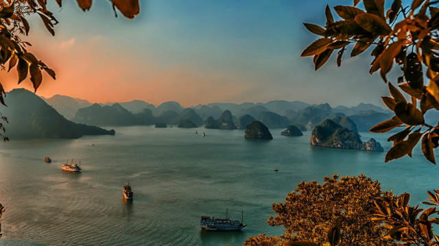 Boats water mountains trees sunset free wallpaper - medium preview image