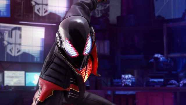 Man red black suit helmet free wallpaper - medium preview image
