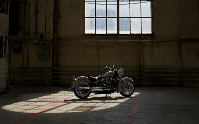 Motorcycle building window redline photorealism free wallpaper - medium preview image
