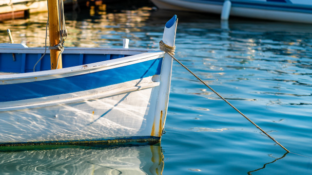 Boat docked water roped scenery free wallpaper - medium preview image
