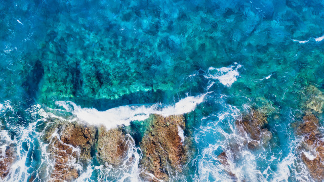 Ocean cliff waves caustics starry free wallpaper - medium preview image