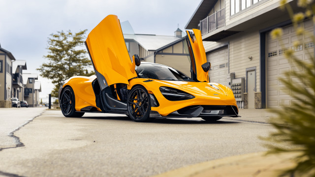 Yellow sports car building open free wallpaper - medium preview image