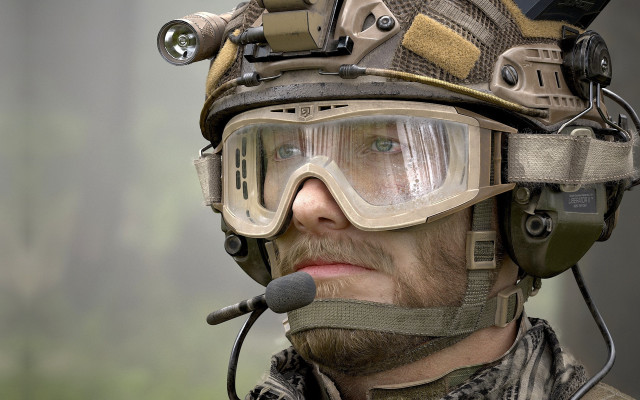 Man helmet goggles microphone realistic free wallpaper - medium preview image