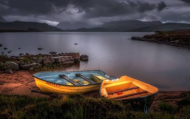 Boats beach lake mountains cloudy free wallpaper - medium preview image