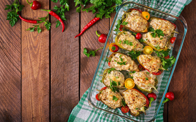 Glass dish chicken vegetables table free wallpaper - medium preview image