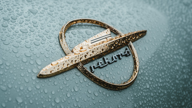 Car emblem relax rain drops free wallpaper - medium preview image