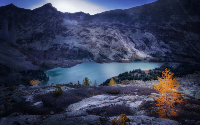 Lake mountains fullmoon forest autumn free wallpaper - medium preview image