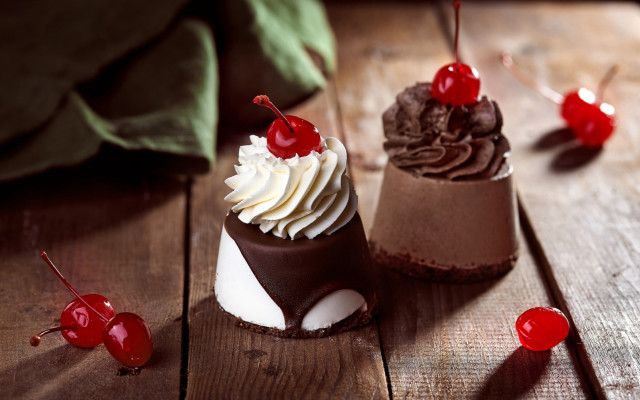 Three desserts chocolate cream cherries free wallpaper - medium preview image