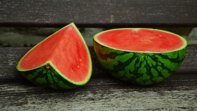 Watermelon half summer 3d hyperrealism free wallpaper - medium preview image