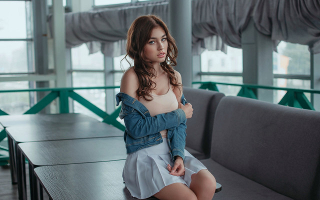 Elina karimova portrait blurry indoor #2 free wallpaper - medium preview image