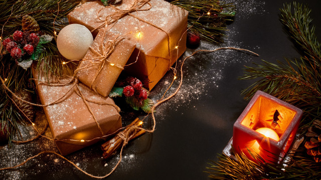 Present brown paper candle christmas free wallpaper - medium preview image