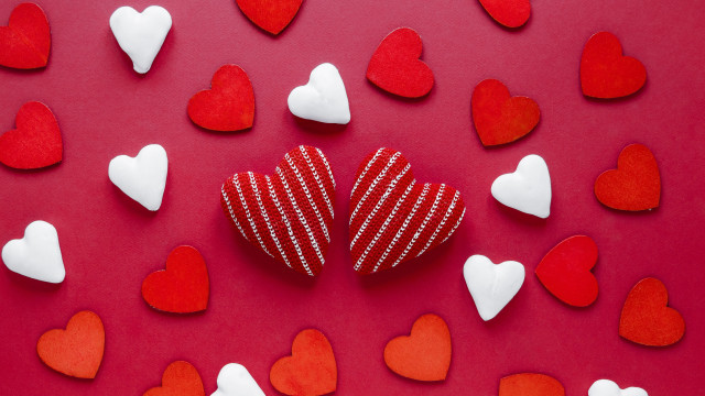 Red heart romantic love valentine free wallpaper - medium preview image