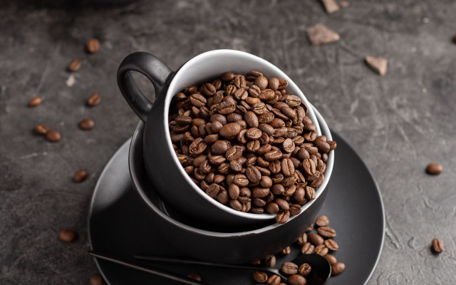 Coffee beans spoon photorealism stock free wallpaper - medium preview image