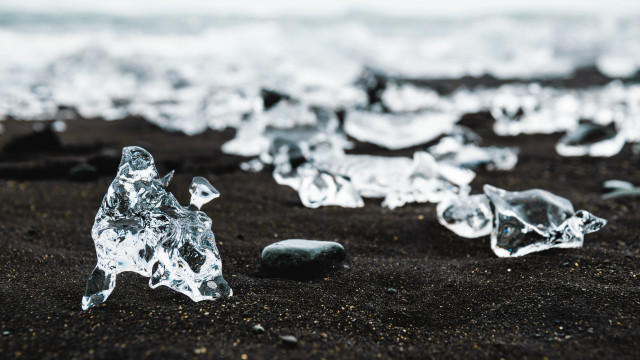 Ice crystals beach rock aurora free wallpaper - medium preview image