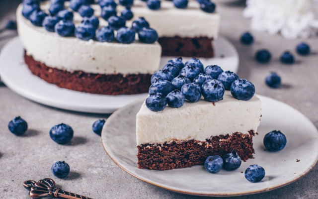 Two plates cake blueberries fork free wallpaper - medium preview image