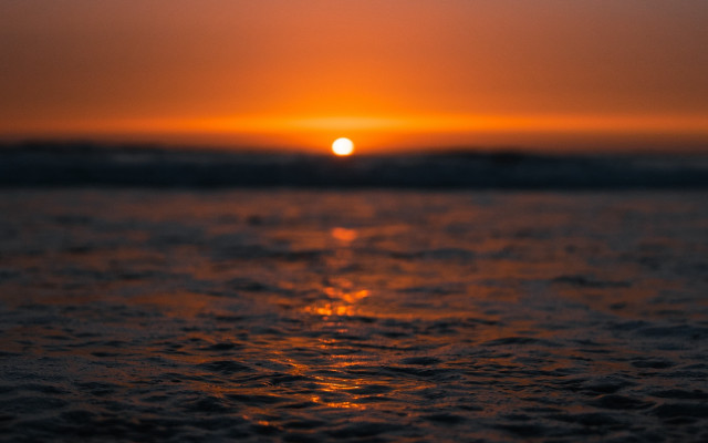 Sunset ocean wave shore cloudy free wallpaper - medium preview image