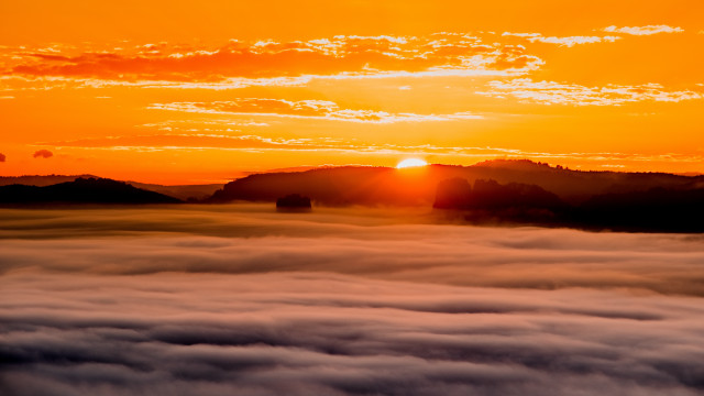 Sunset mountain range clouds orange free wallpaper - medium preview image