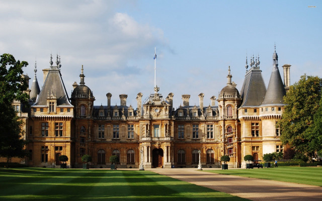 Large building windows flagpole roof free wallpaper - medium preview image