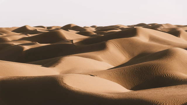 Desert sand dunes sky clouds free wallpaper - medium preview image