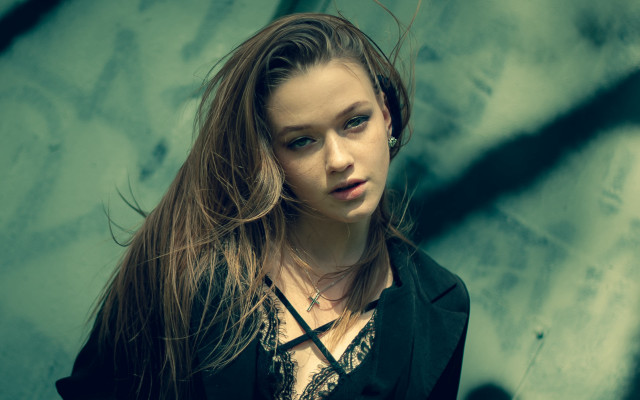 Elina karimova portrait blonde long free wallpaper - medium preview image