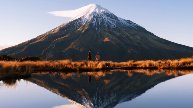 Mountain lake reflection autumn sunset free wallpaper - medium preview image