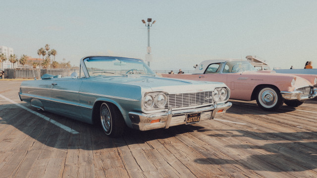 Vintage old cars parking lot free wallpaper - medium preview image