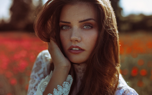 Woman blueeyes flowerfield portrait blurry free wallpaper - medium preview image