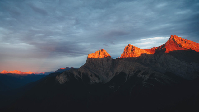 Mountain range clouds horizon lake free wallpaper - medium preview image