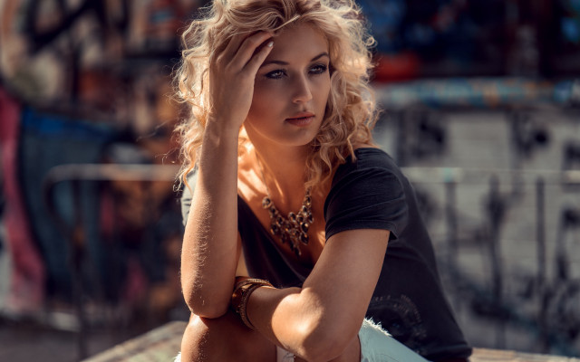 Woman bench graffiti portrait blonde free wallpaper - medium preview image