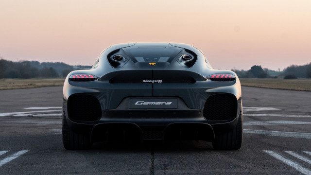 Black sports car parking lot #33 free wallpaper - medium preview image