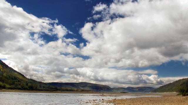 Hudson river hills clouds surfboard free wallpaper - medium preview image