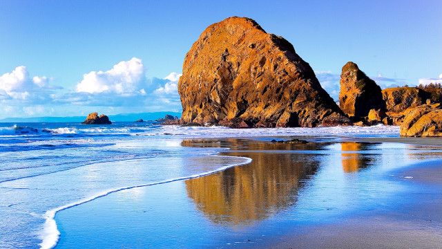 Beach rock waves sky clouds free wallpaper - medium preview image