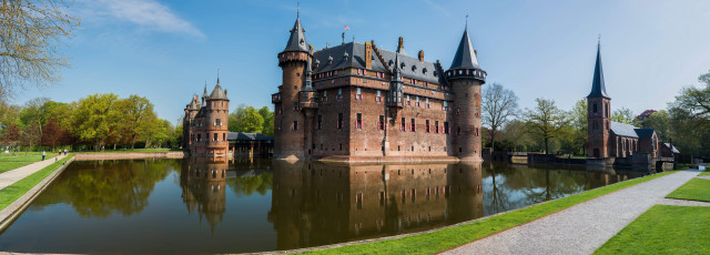 Castle moat walkway pond grass free wallpaper - medium preview image