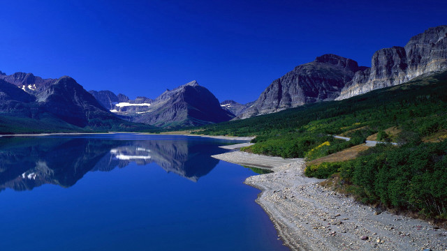Lake mountains trees sky people free wallpaper - medium preview image