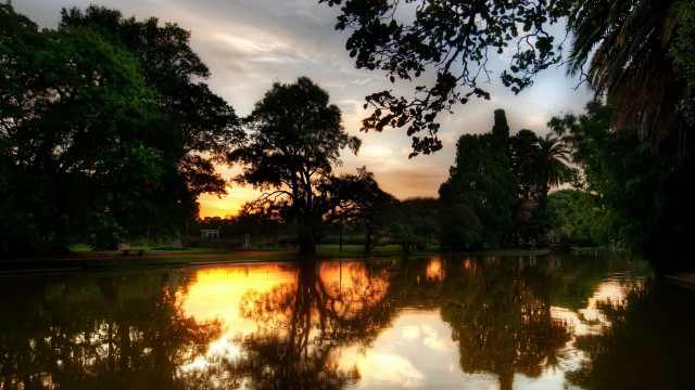 Lake sunset reflections autumn trees free wallpaper - medium preview image