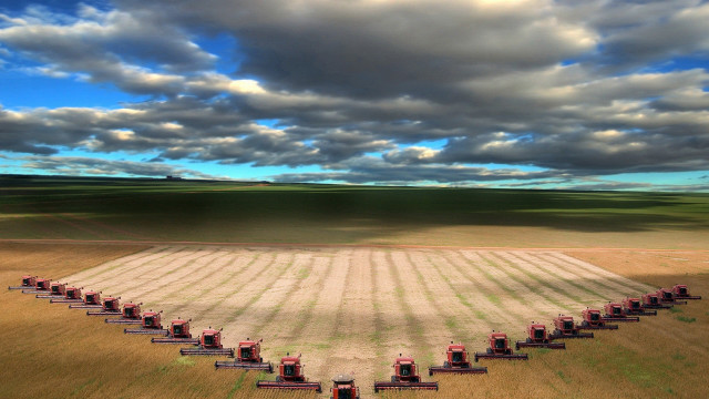 Large field red equipment cloudy free wallpaper - medium preview image