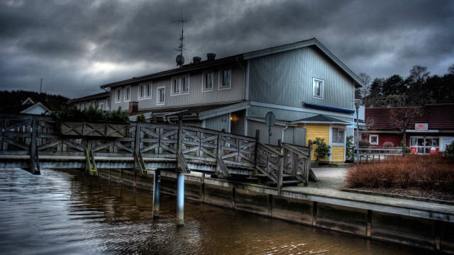 House dock cloudy sky water #2 free wallpaper - medium preview image