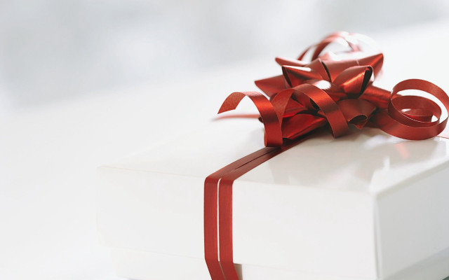 White box red ribbon bow #2 free wallpaper - medium preview image