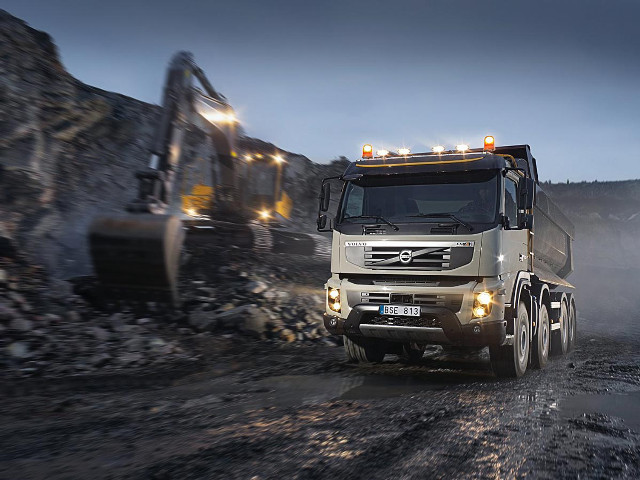 Dump truck dirt road night free wallpaper - medium preview image