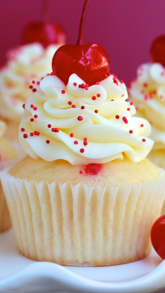 Close up cupcake cherry top free wallpaper - medium preview image