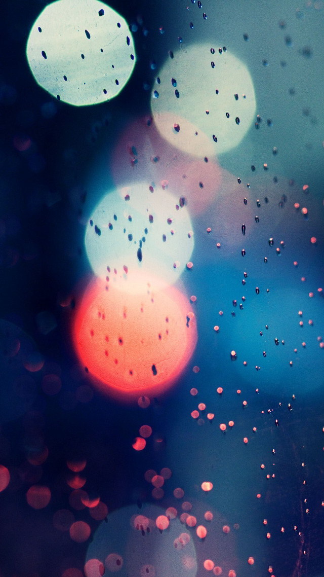 Blurry raindrops window streetlight trafficlights free wallpaper - medium preview image