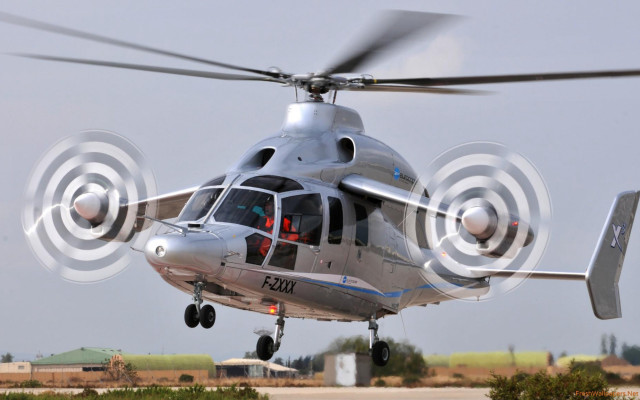 Helicopter camera flying air target free wallpaper - medium preview image