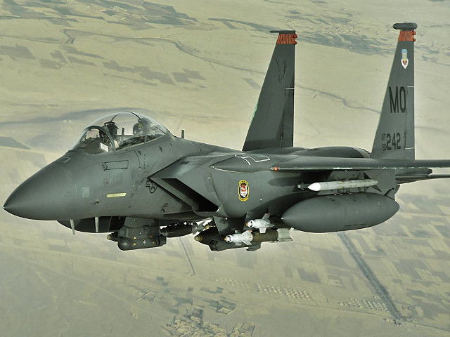Fighter jet flying desert no free wallpaper - medium preview image