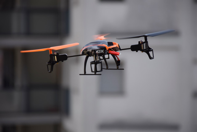 Small black red drone camera free wallpaper - medium preview image