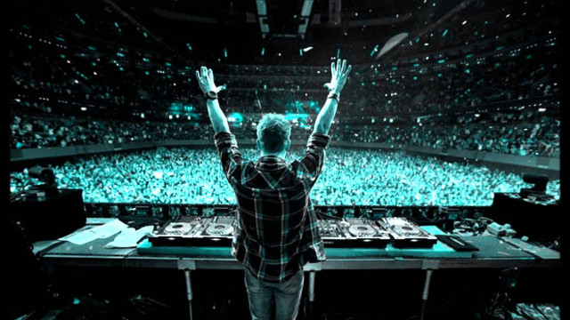 Dj crowd concert hands up free wallpaper - medium preview image